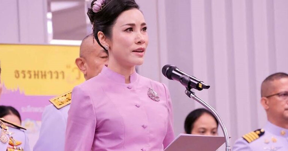 พระบาทสมเด็จพระเจ้าอยู่หัว โปรดเกล้าฯ เจ้าคุณพระสินีนาถ เป็นผู้แทนพระองค์ เปิดโครงการเรือหลวงแห่งธรรมฯ