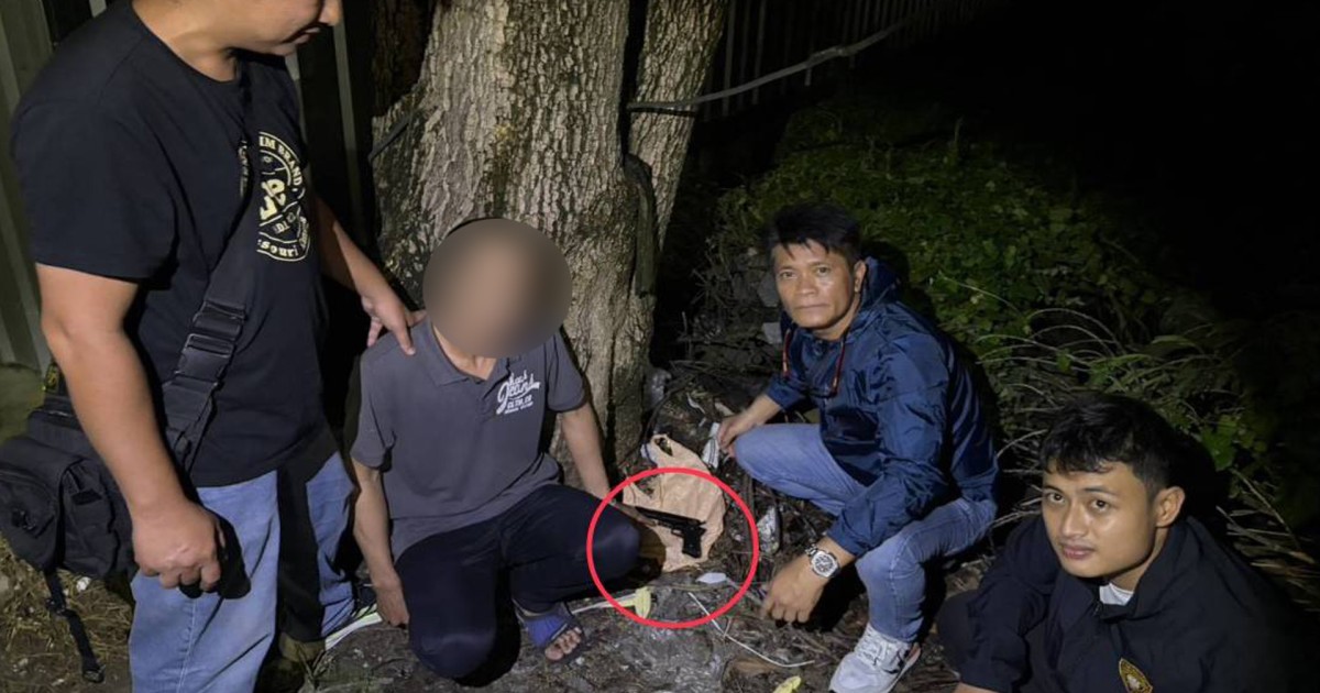 สืบ สน.สุทธิสาร จับกุมหนุ่ม หนีหมายจับ พยายามฆ่าโดยใช้อาวุธปืนฯ